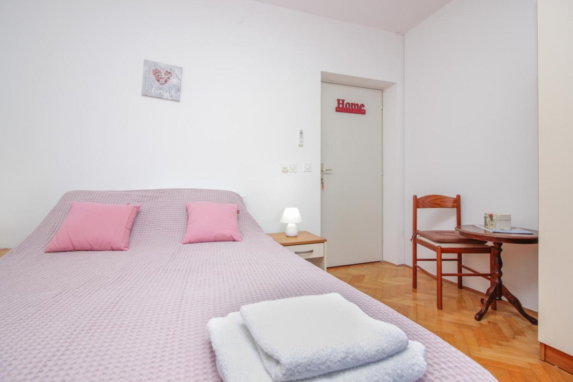 Apartments And Rooms With Parking Space Nin, Zadar - 5805 Szoba fotó